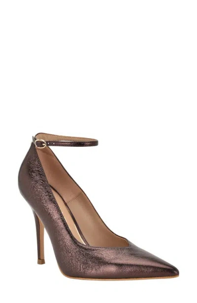 GUESS GUESS NAPRIL ANKLE STRAP PUMP