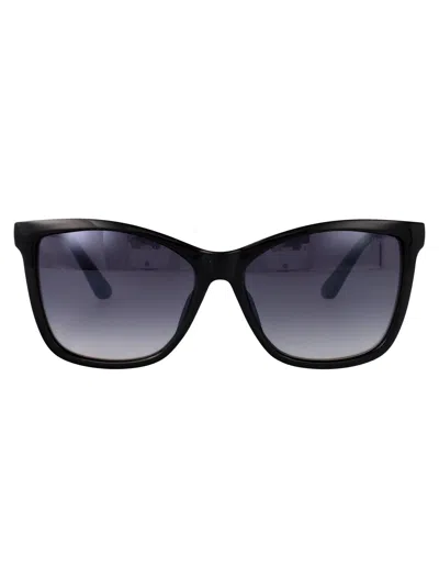 Guess Nero Lucido / Fumo Specchiato Injectate Sunglasses
