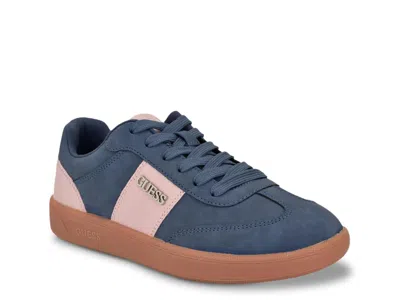 Guess Pelara Sneaker In Blue