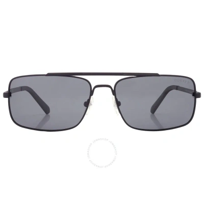 Guess Polarized Smoke Navigator Men's Sunglasses Gu00060 02d 60 In Black