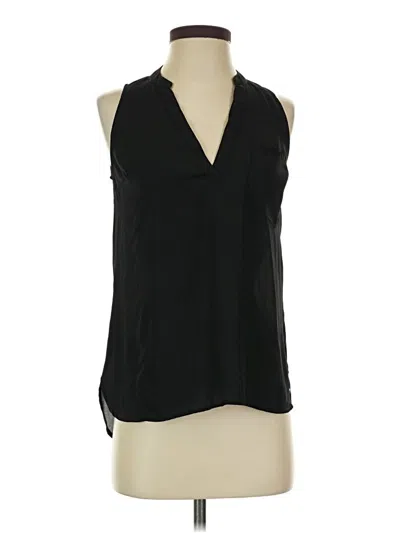 Pre-owned Guess Sleeveless Blouse In Black