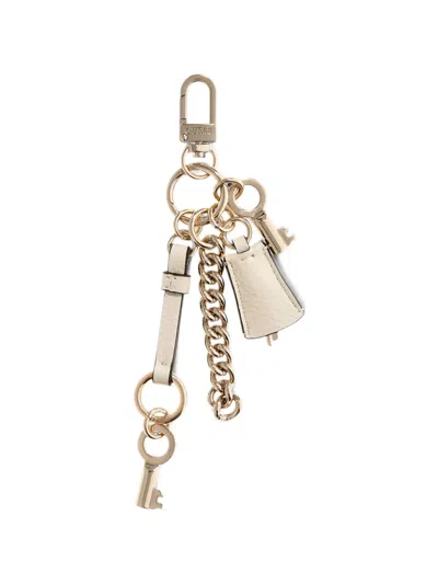 Guess Usa Brooke Keychain In Gold