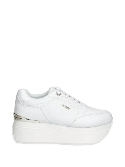 Guess Usa Camrio 4g Logo Embossed Platform Sneakers In White