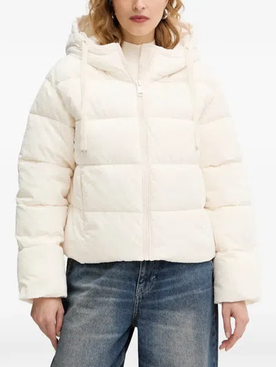 Guess Usa Hooded Puffer Jacket In White