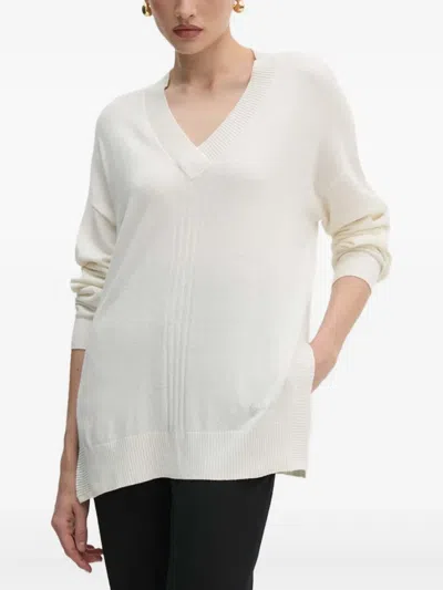 Guess Usa Logo-embellished V-neck Jumper In White