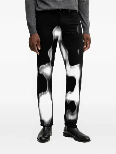 Guess Usa Logo-patch Jeans In Black