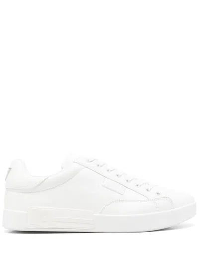 Guess Usa Logo-plaque Sneakers In 白色