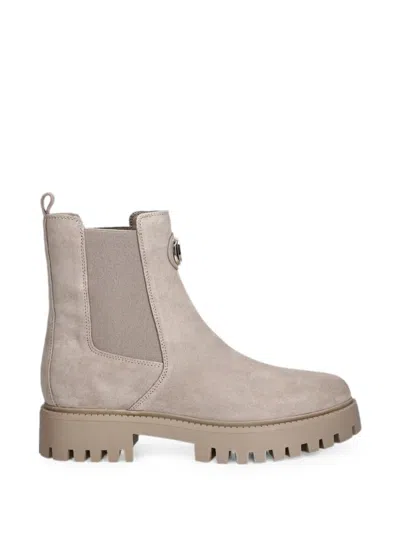 Guess Usa Logo-plaque Chunky-sole Ankle Boots In Neutral