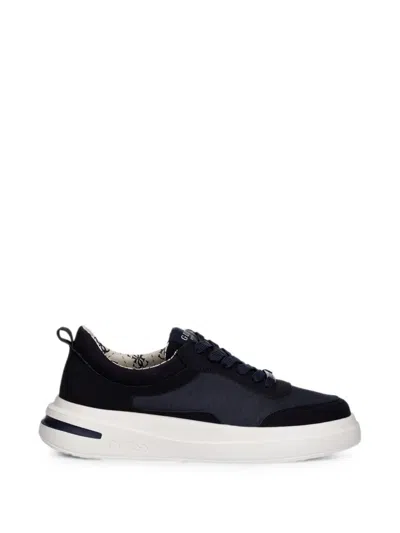 Guess Usa Logo-plaque Panelled Sneakers In Black