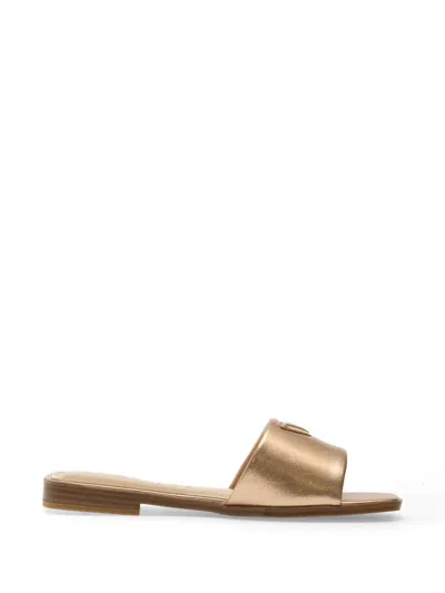 Guess Usa Ramlan Logo-plaque Leather Sandals In Gold