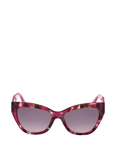 Guess Usa Tortoiseshell-effect Cat-eye Sunglasses In Pink