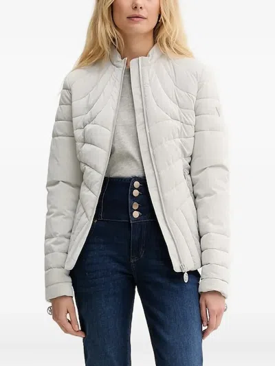 Guess Usa Triangle-logo Quilted Jacket In White