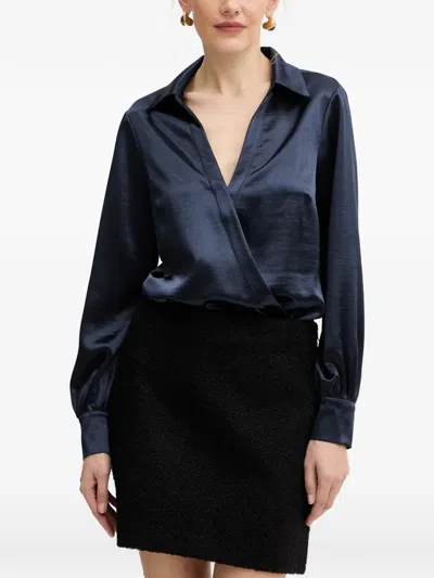 Guess Usa V-neck Top In Blue