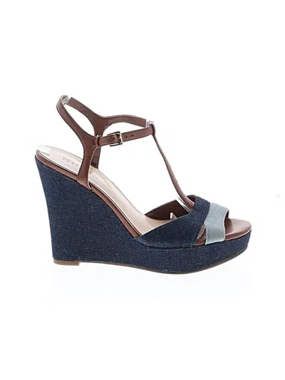 Pre-owned Guess Wedges In Blue
