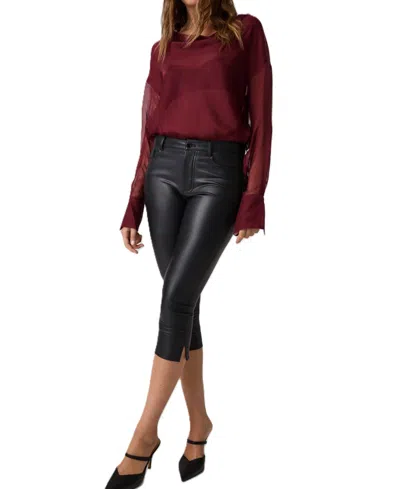 Guess Women's Faux Leather Skinny Five-pocket Capris In Black