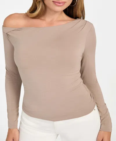 Guess Women's Julianna Long-sleeve Asymmetric Top In Neutral