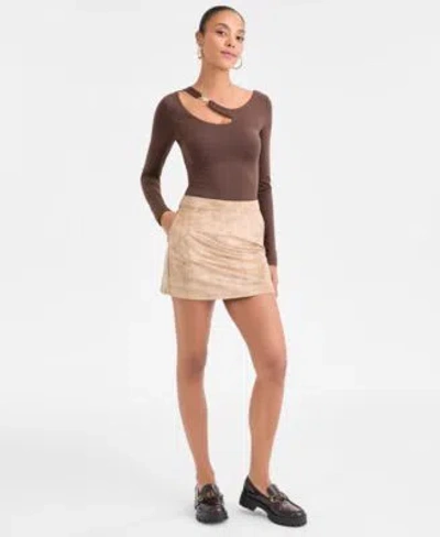 Guess Womens Eleanor Buckle Strap Top Camryn Faux Suede Mini Skirt In Nude