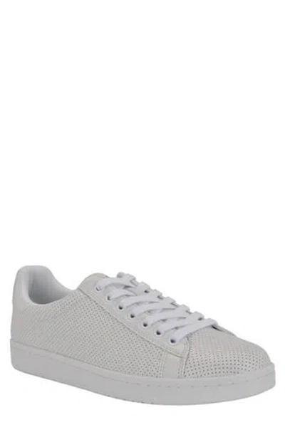 Guess Wulfred Sneaker In White/silver Logo