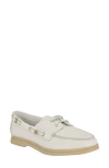Guess Yomaya Loafer In White Leather