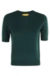 Guest In Residence Fitted Short-sleeved Cashmere Sweater Tee With Classic Crew Neck In Black