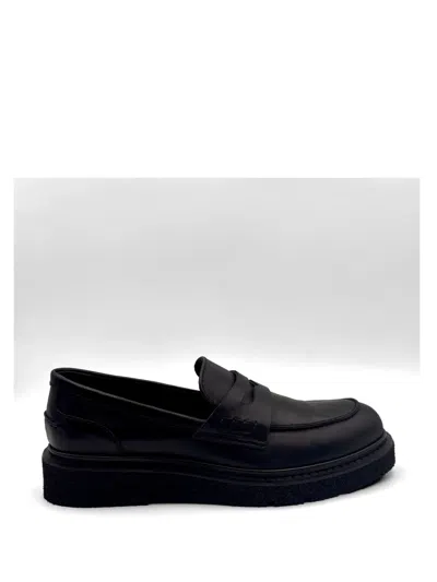 Guglielmo Rotta Penny-slot Loafers In Black