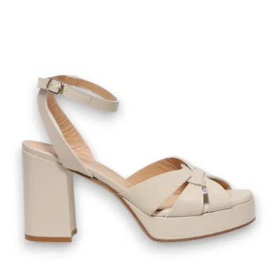 Guglielmo Rotta Sandal With Platform In Chalk Calfskin In Neutrals