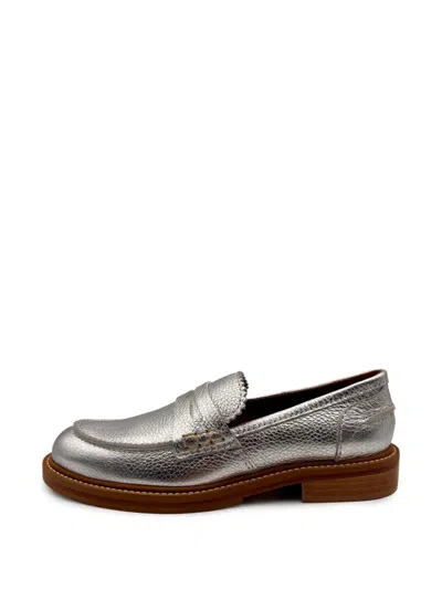 Guglielmo Rotta Scalloped Loafers In Gray