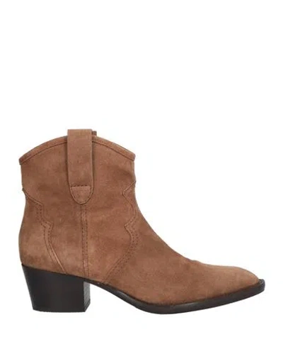 Guglielmo Rotta Woman Ankle Boots Camel Size 7 Leather In Beige