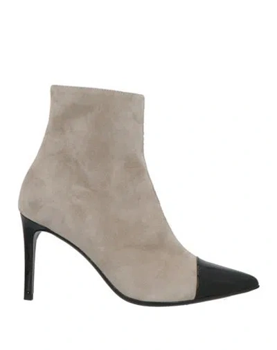 Guglielmo Rotta Woman Ankle Boots Grey Size 8 Leather In Gray