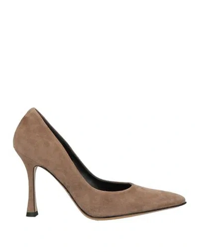 Guglielmo Rotta Woman Pumps Light Brown Size 7.5 Leather