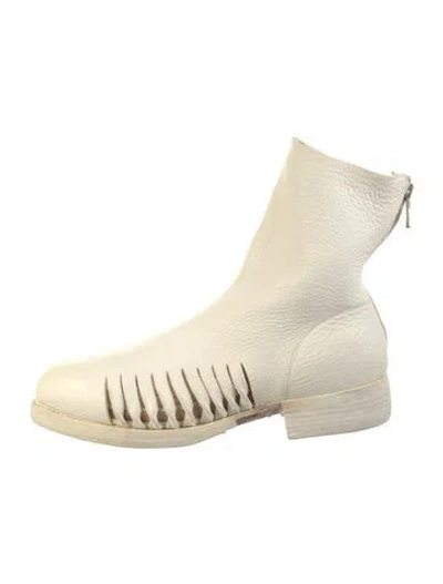 Pre-owned Guidi Leather Cutout Accent Boots In Neutral