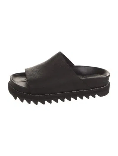 Pre-owned Guidi Leather Slides In Black