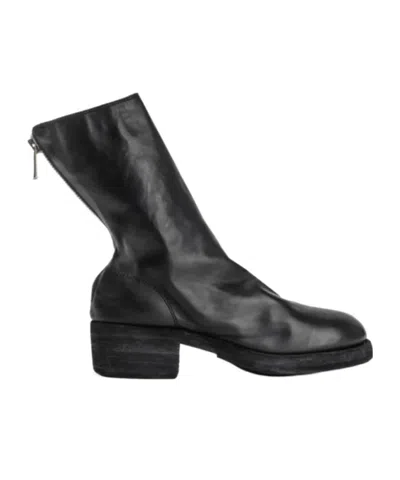 Guidi Round-headed Short Boots In Black