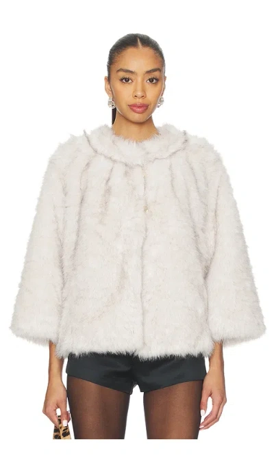 Guizio Faux Fur Topper In White