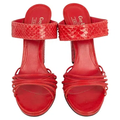 Pre-owned Guy Laroche Shoes In Red