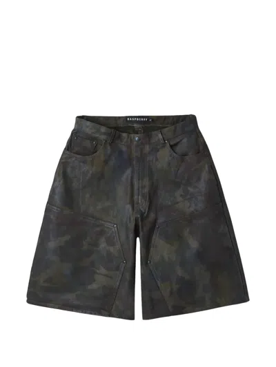 Gv Gallery Camo Shorts In Black