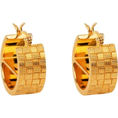 Gwen Beloti Woven Bar Hoop Earrings In Gold