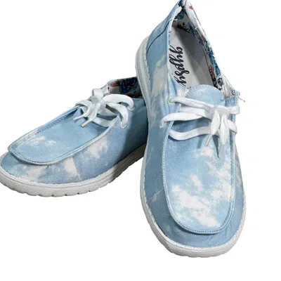 Gypsy Jazz Women's Iris Sneaker In Sky Blue