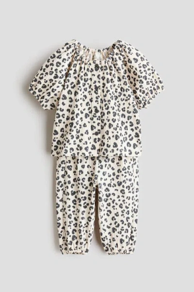 H&m Babies'  2-piece Crinkled Jersey Set In Brown
