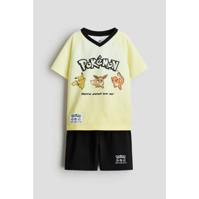 H&m Kids'  2-piece Football Set In Yellow