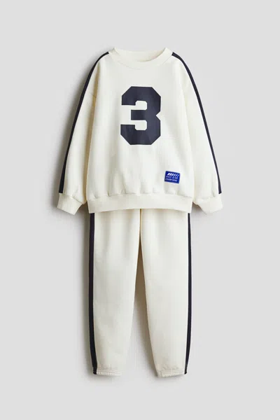 H&m Kids' 2-piece Printed Sweatshirt And Joggers Set In White