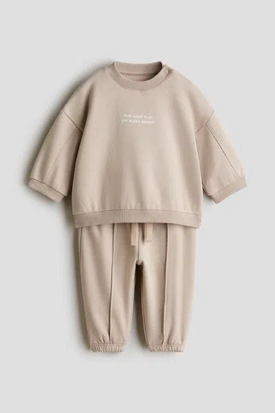 H&m Kids' 2-piece Printed Sweatshirt And Joggers Set In Neutral