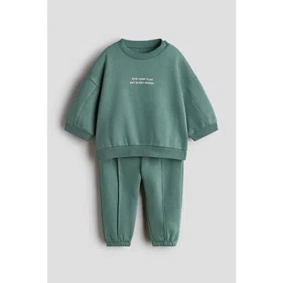 H&m Babies'  2-piece Printed Sweatshirt Set In Green