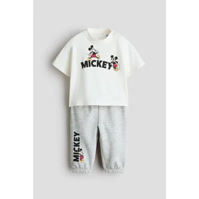 H&m Babies'  2-piece T-shirt And Joggers Set In White