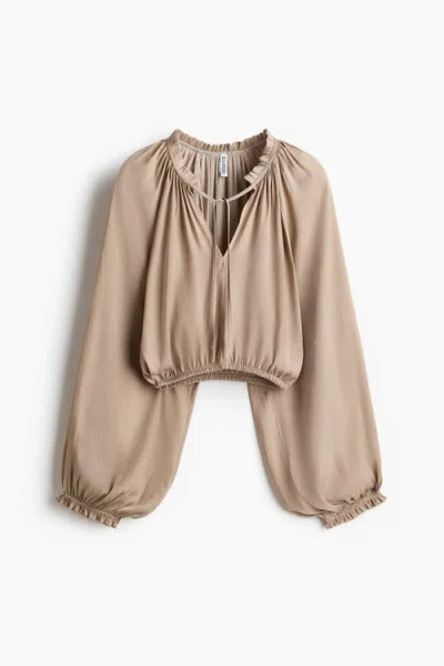 H&m Balloon-sleeved Blouse In Neutral