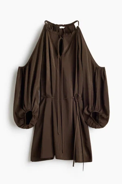 H&m Balloon-sleeved Cold-shoulder Dress In Brown
