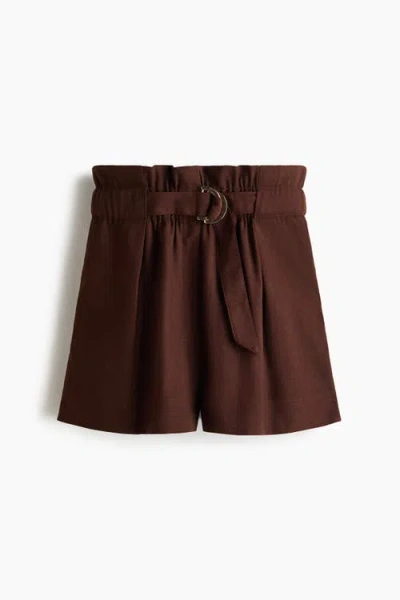 H&m Belted Paper Bag Shorts In Burgundy