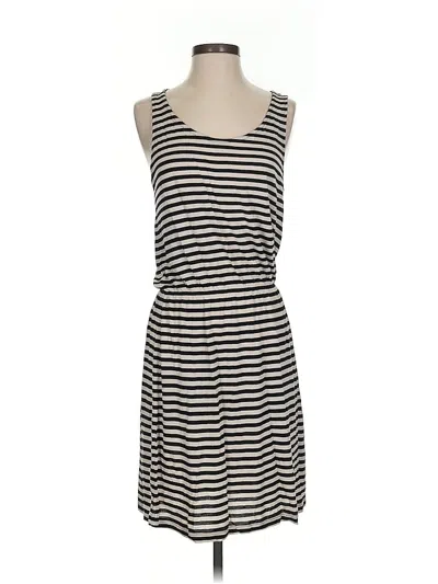 Pre-owned H&m Casual Dress In Black