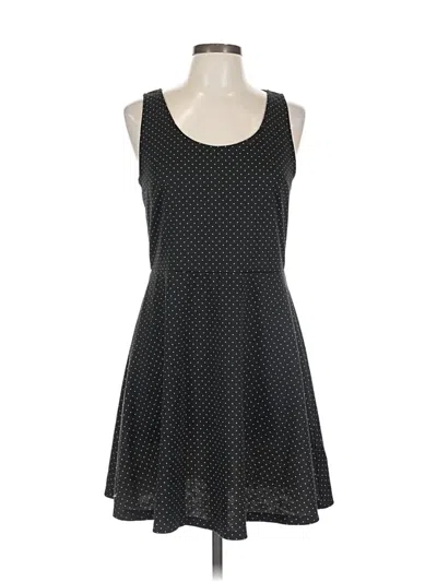 Pre-owned H&m Casual Dress In Black