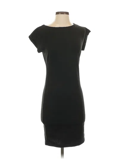 Pre-owned H&m Casual Dress In Black